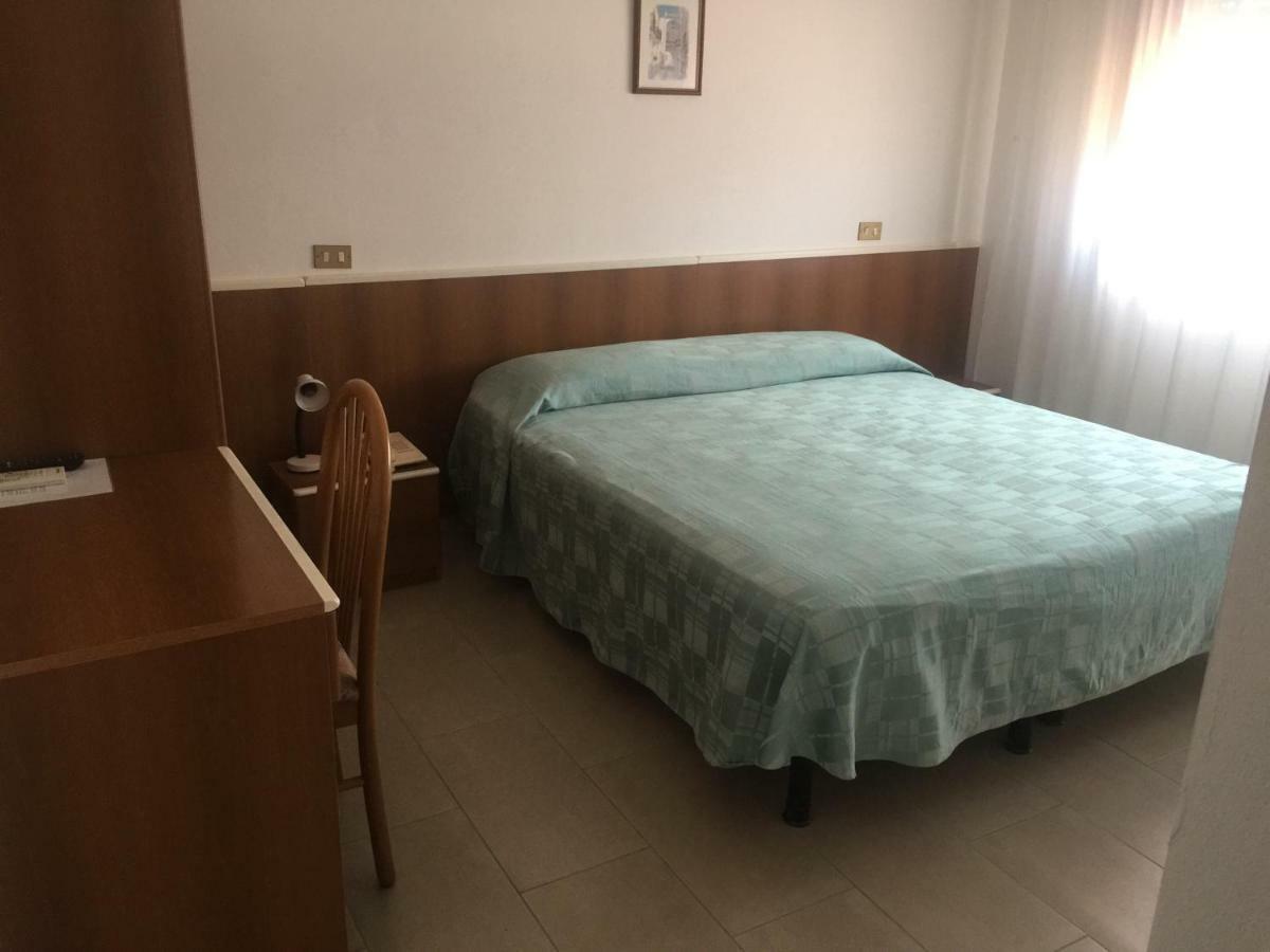 Hotel Margherita Соттомаріна Екстер'єр фото