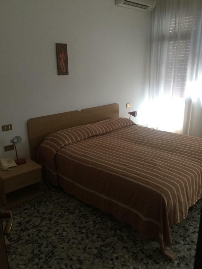Hotel Margherita Соттомаріна Екстер'єр фото
